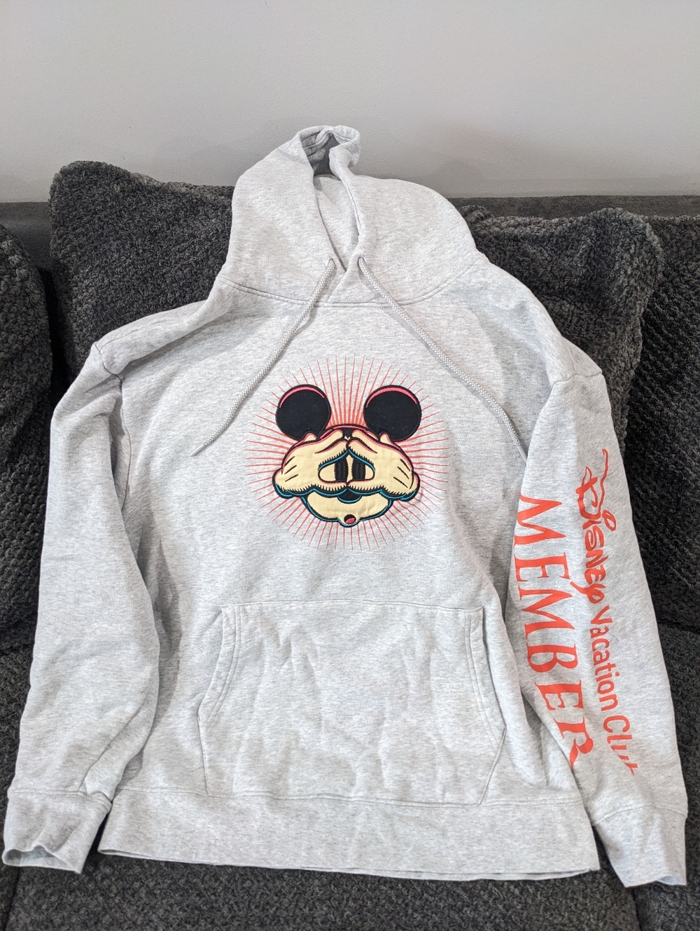 Disney Resorts Halloween 2023 Spooky Mickey DVC Exclusive Hoodie Sweatshirt Med.